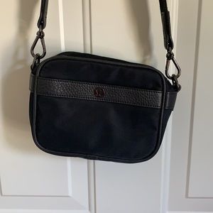 Lululemon purse